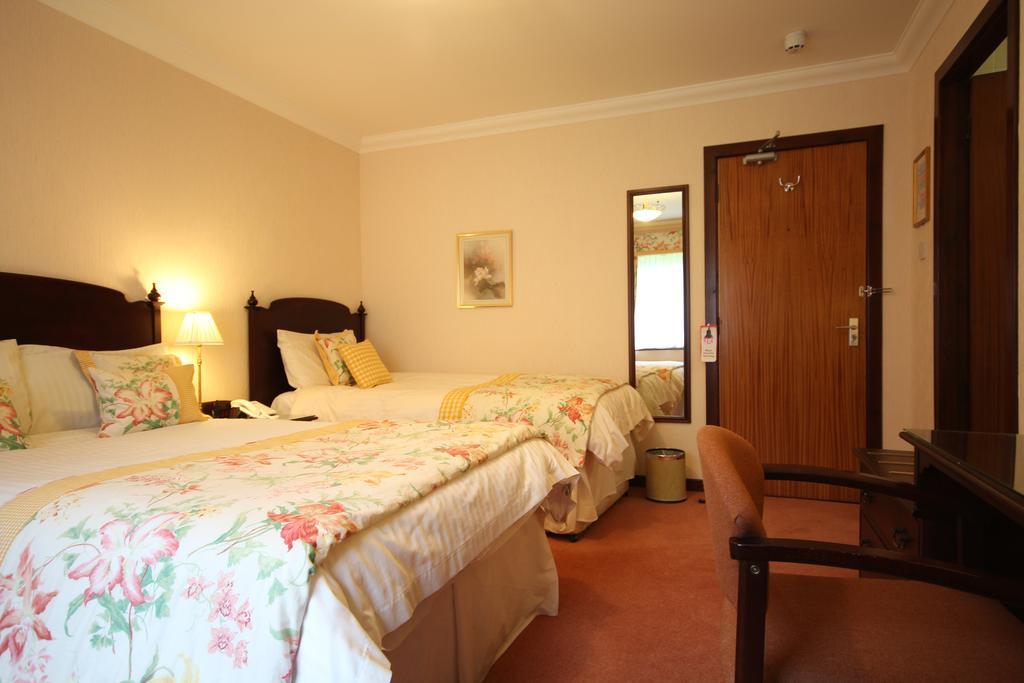 Strathburn Hotel Inverurie By Compass Hospitality Exterior foto