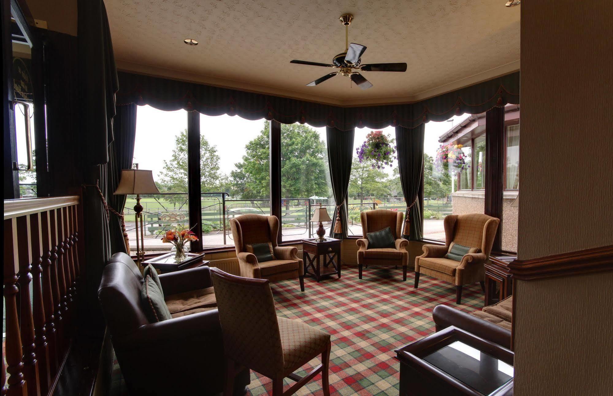 Strathburn Hotel Inverurie By Compass Hospitality Exterior foto