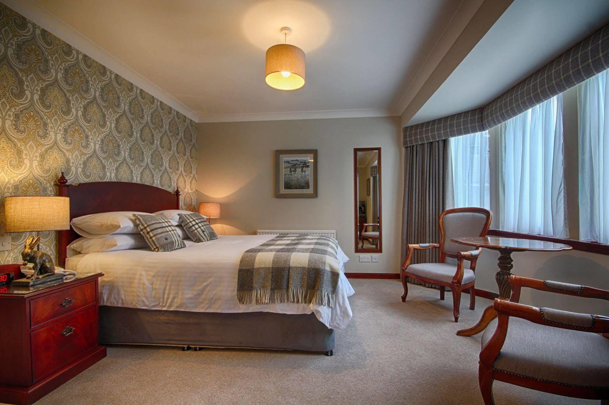 Strathburn Hotel Inverurie By Compass Hospitality Exterior foto